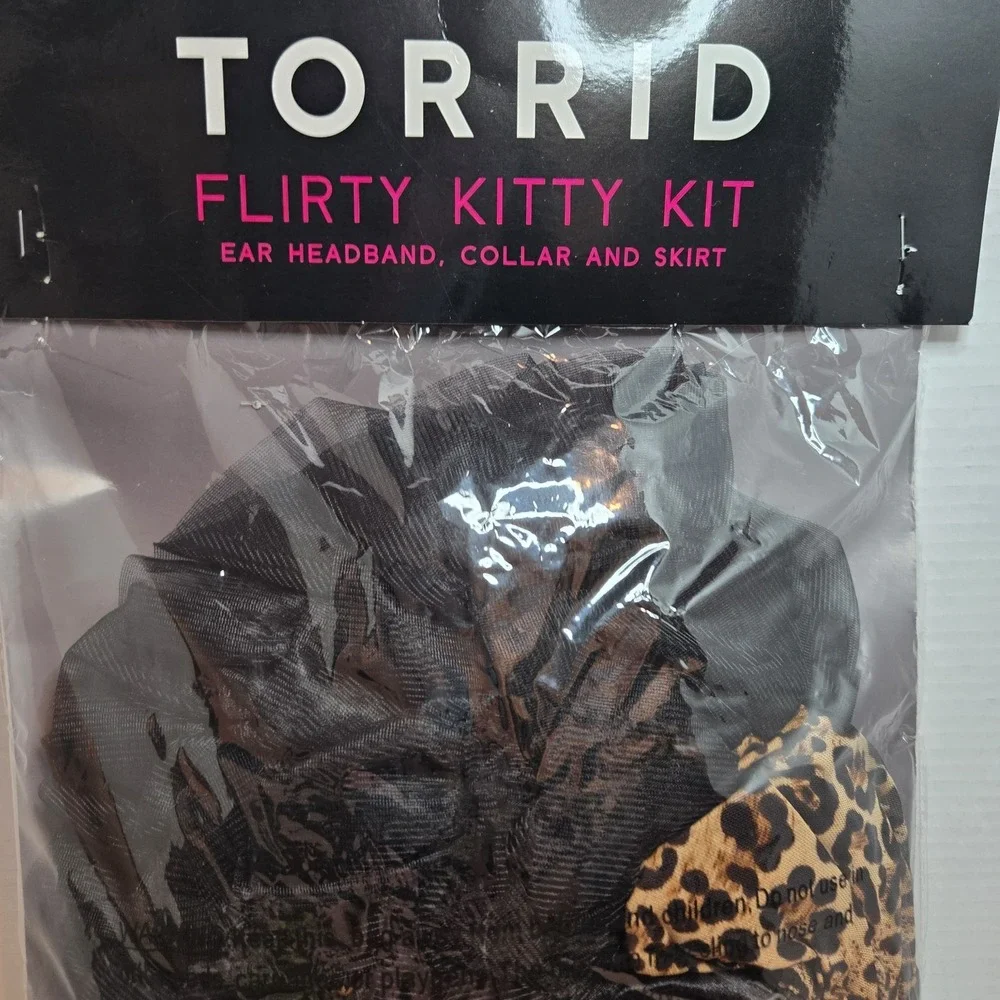 NEW Torrid Halloween Flirty Kitty Costume Accessory Kit Cosplay‎ Lingerie +skirt